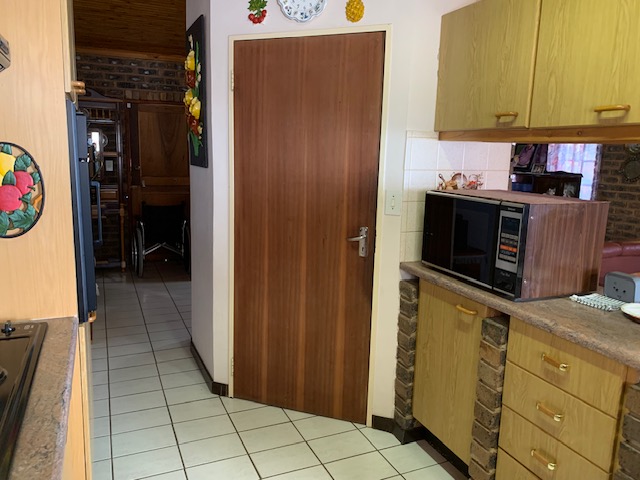 3 Bedroom Property for Sale in Les Marais Gauteng