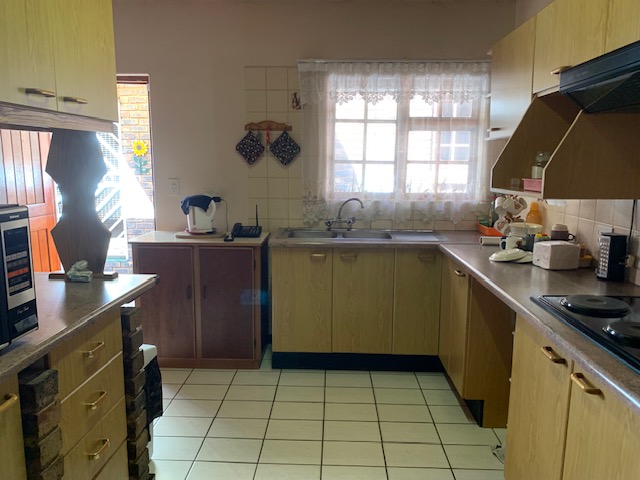 3 Bedroom Property for Sale in Les Marais Gauteng