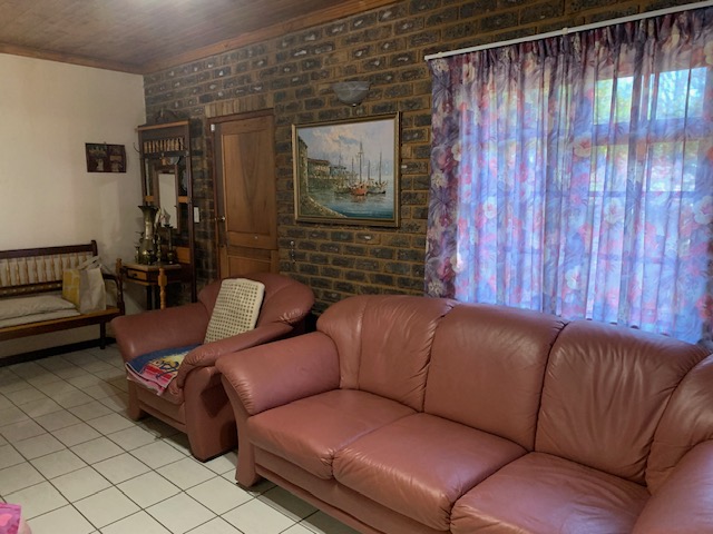 3 Bedroom Property for Sale in Les Marais Gauteng