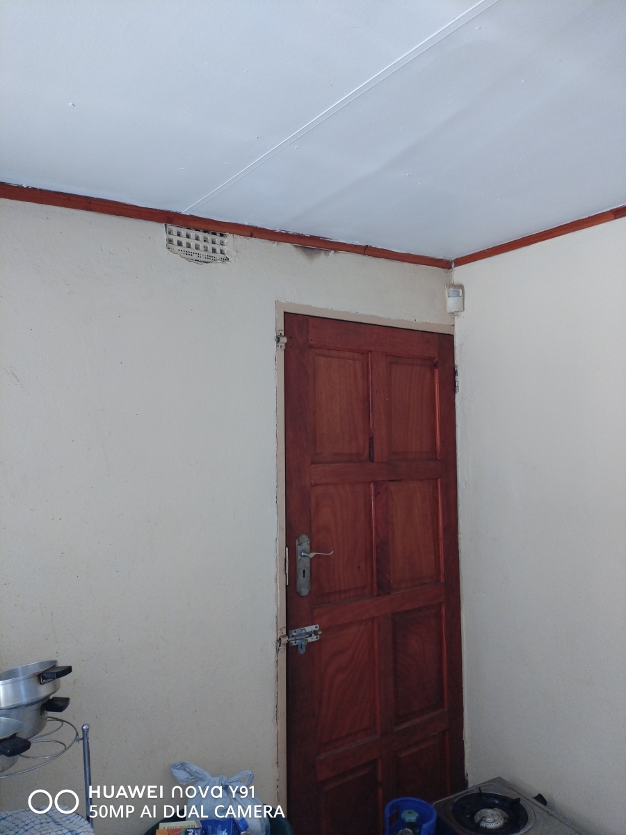 2 Bedroom Property for Sale in Tsakane Gauteng