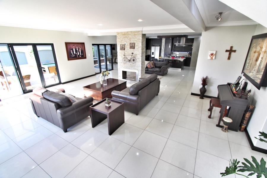 4 Bedroom Property for Sale in Waterfall Country Village Gauteng