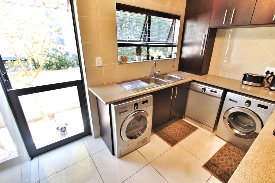 4 Bedroom Property for Sale in Waterfall Country Village Gauteng