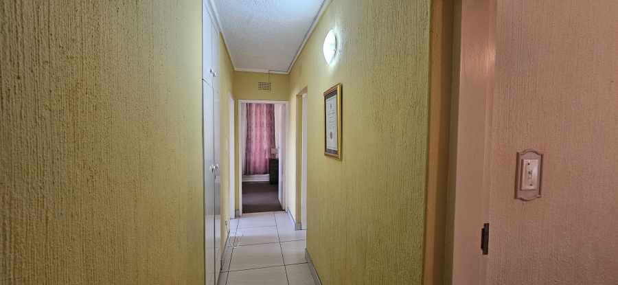 3 Bedroom Property for Sale in Three Rivers Proper Gauteng