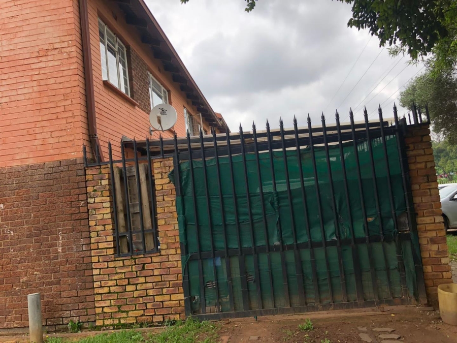 3 Bedroom Property for Sale in Bezuidenhout Valley Gauteng