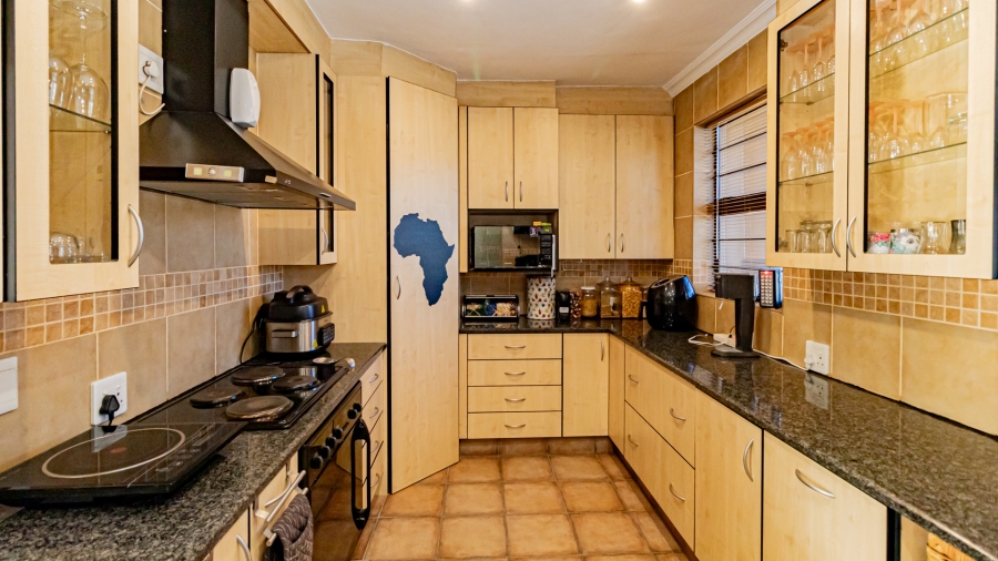 4 Bedroom Property for Sale in Brackenhurst Gauteng