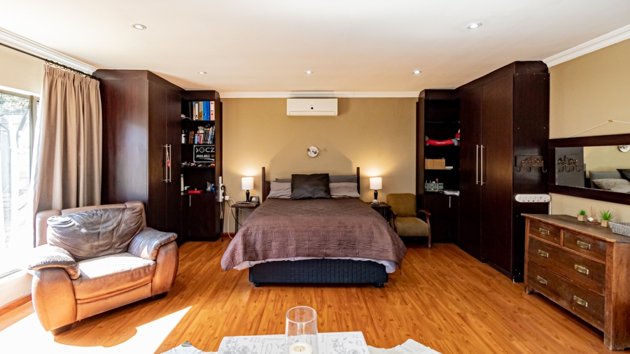 4 Bedroom Property for Sale in Brackenhurst Gauteng