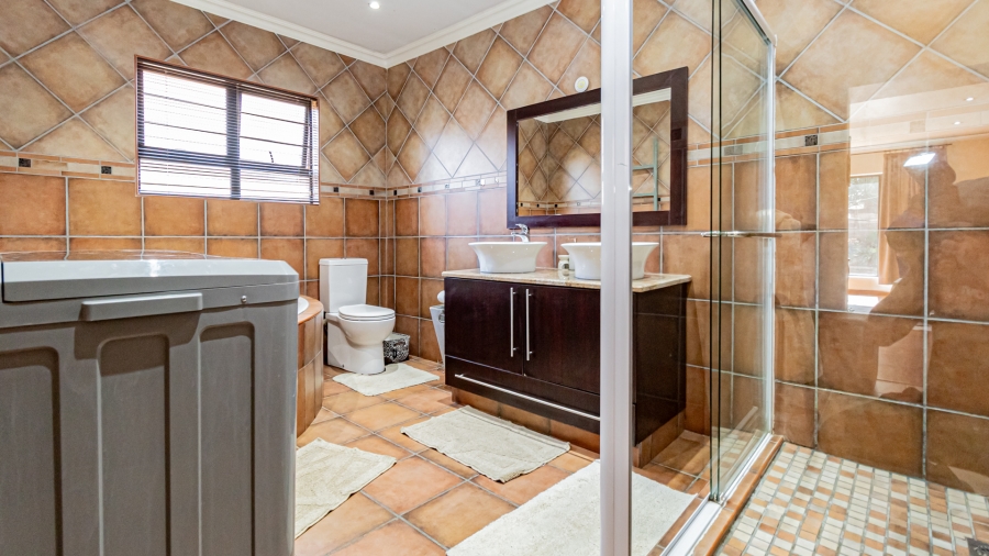 4 Bedroom Property for Sale in Brackenhurst Gauteng