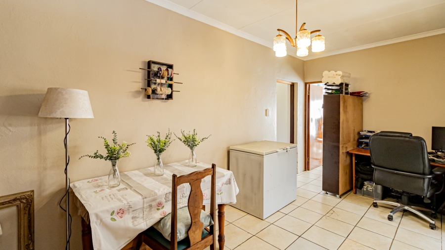 4 Bedroom Property for Sale in Brackenhurst Gauteng