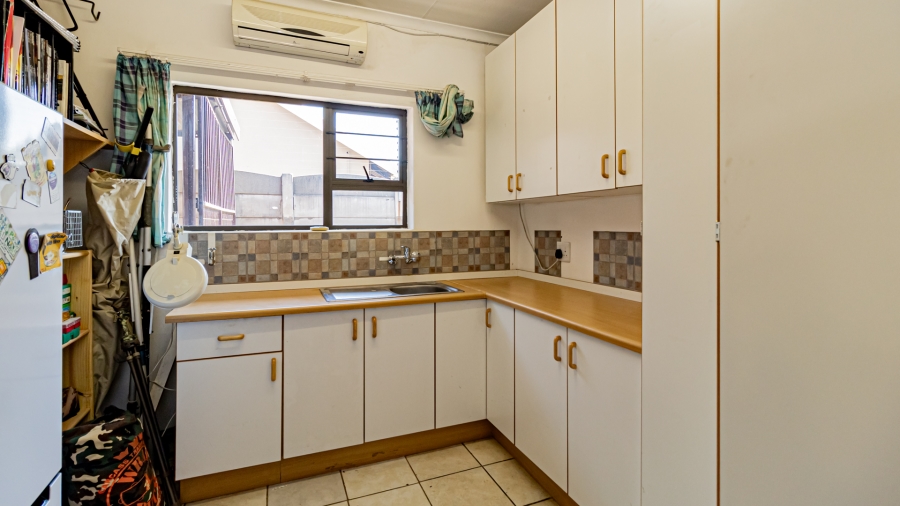 4 Bedroom Property for Sale in Brackenhurst Gauteng