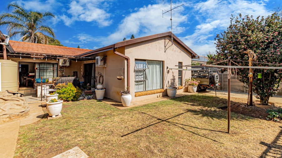 4 Bedroom Property for Sale in Brackenhurst Gauteng