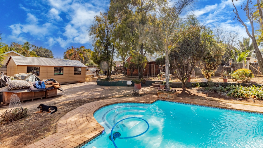 4 Bedroom Property for Sale in Brackenhurst Gauteng