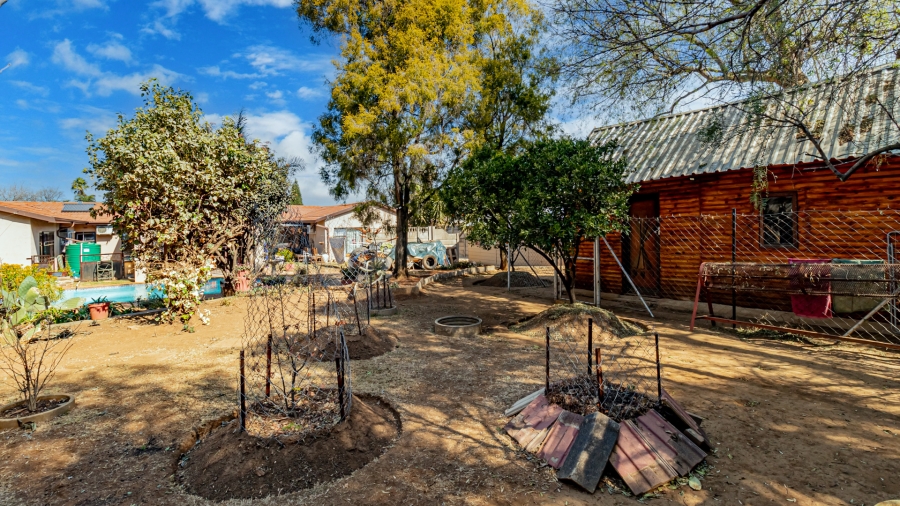 4 Bedroom Property for Sale in Brackenhurst Gauteng