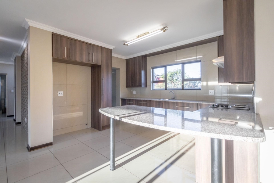 4 Bedroom Property for Sale in Homes Haven Gauteng