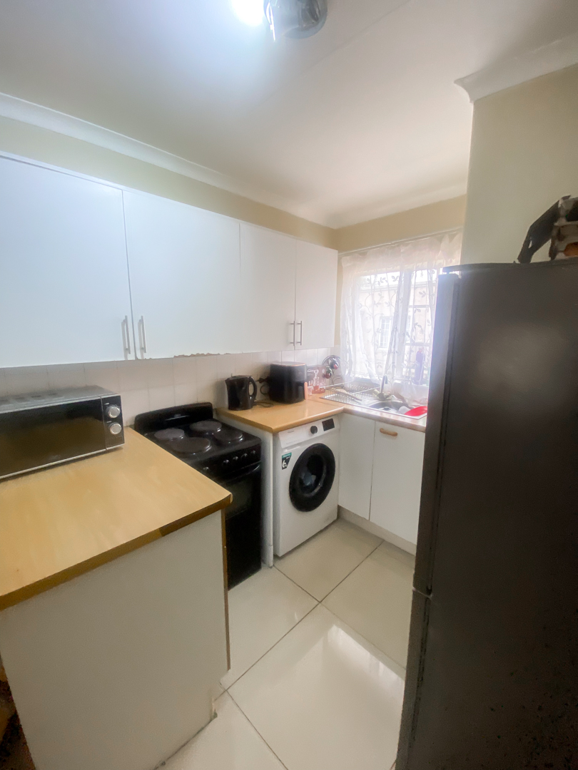 1 Bedroom Property for Sale in Buccleuch Gauteng