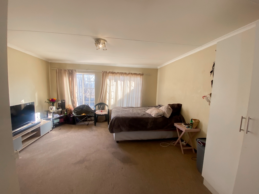 1 Bedroom Property for Sale in Buccleuch Gauteng