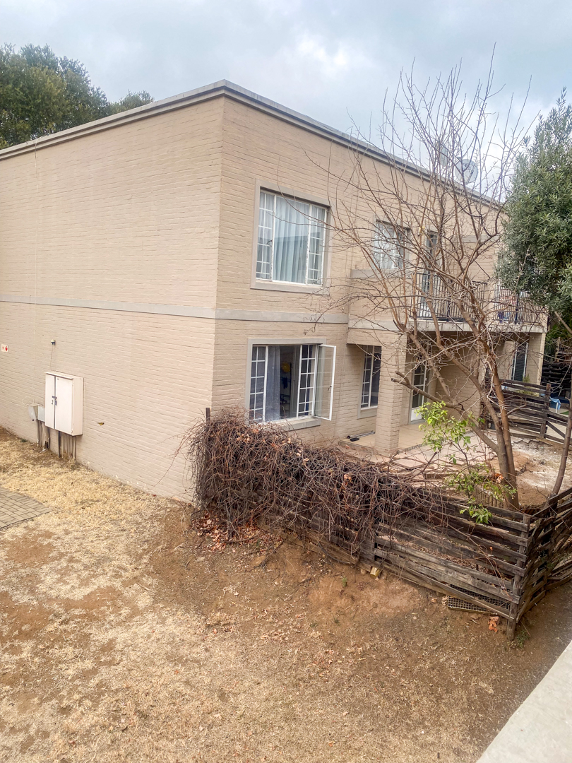 1 Bedroom Property for Sale in Buccleuch Gauteng