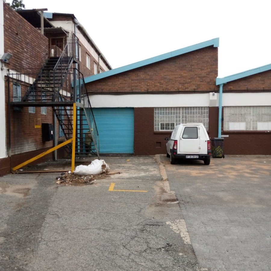 To Let commercial Property for Rent in Benrose Gauteng