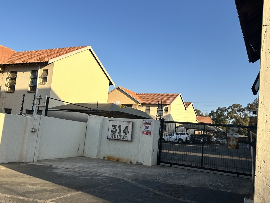 3 Bedroom Property for Sale in Groblerpark Gauteng