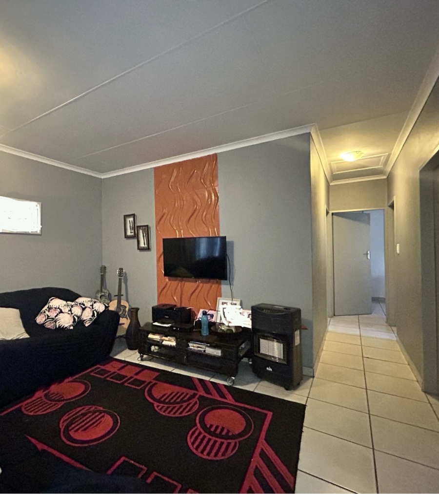 3 Bedroom Property for Sale in Groblerpark Gauteng