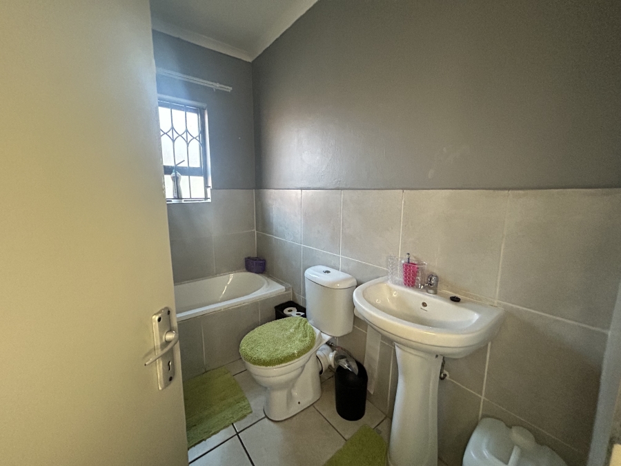 3 Bedroom Property for Sale in Groblerpark Gauteng