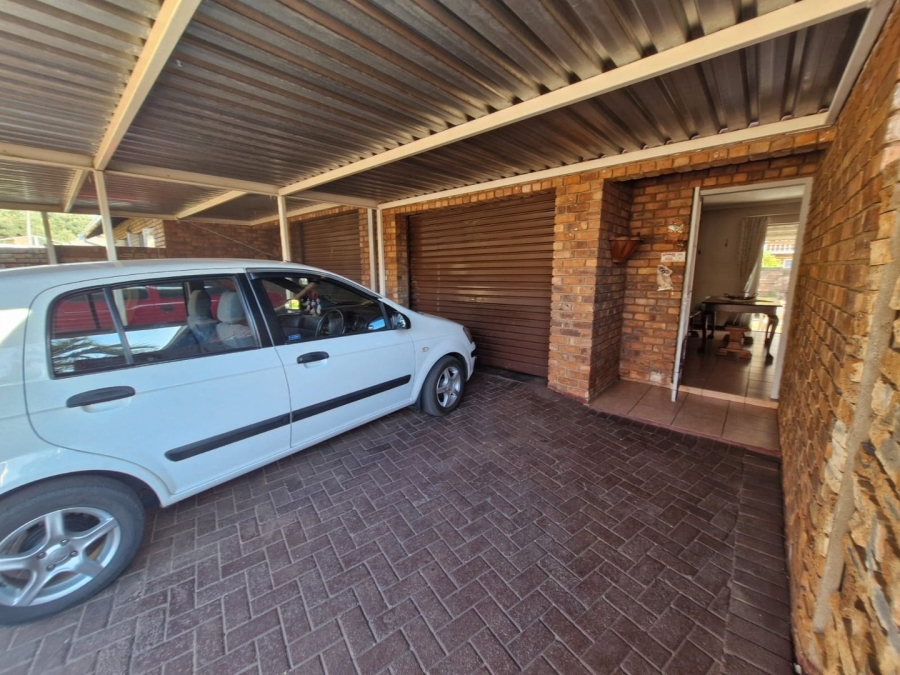 2 Bedroom Property for Sale in Doornpoort Gauteng