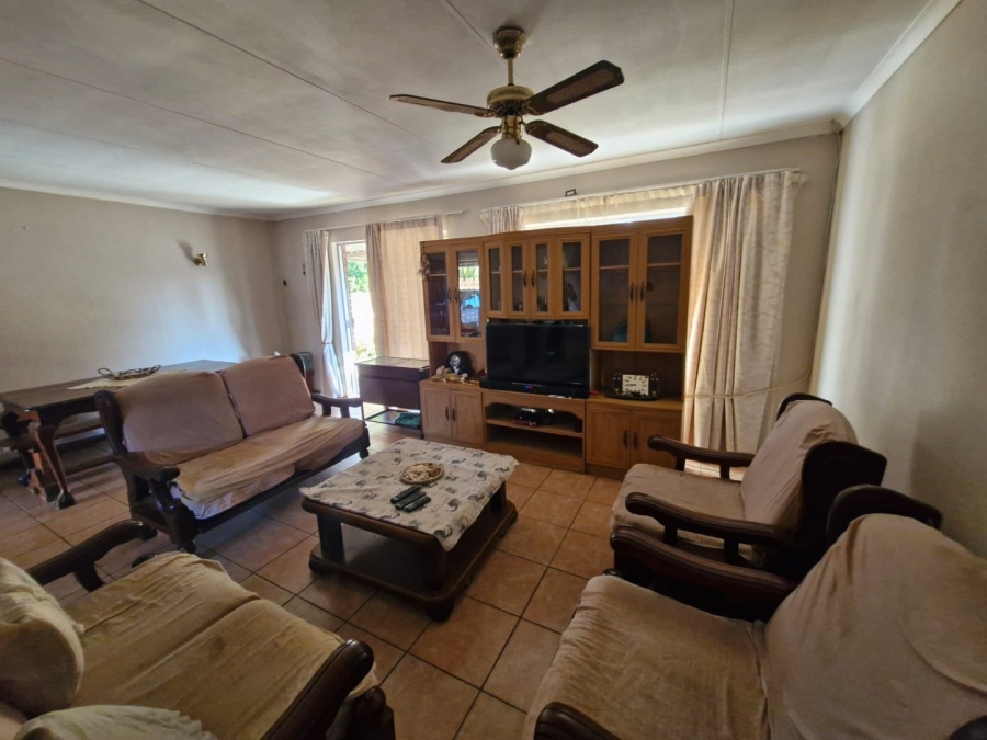 2 Bedroom Property for Sale in Doornpoort Gauteng