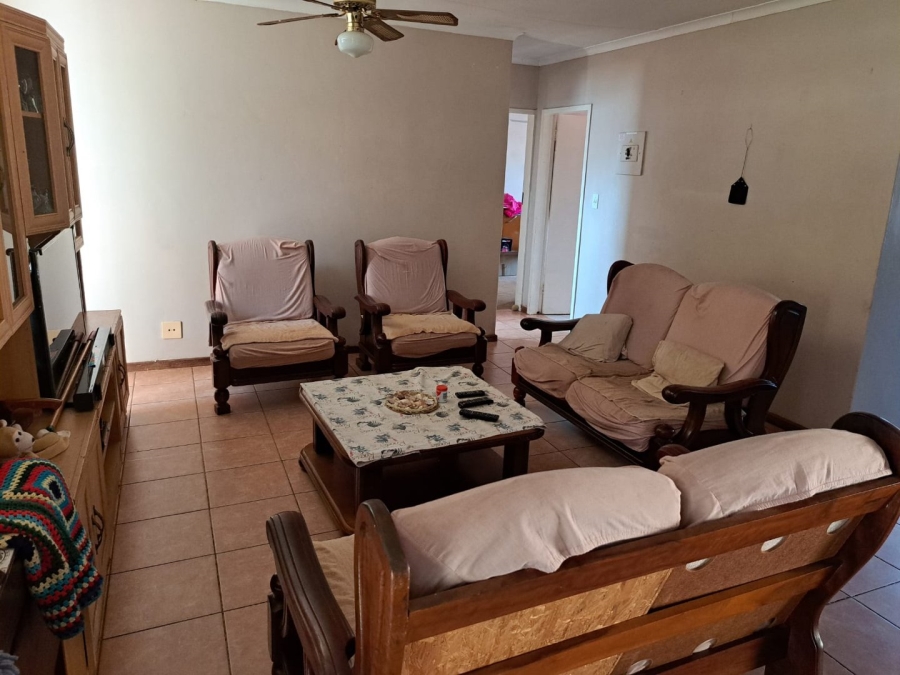 2 Bedroom Property for Sale in Doornpoort Gauteng