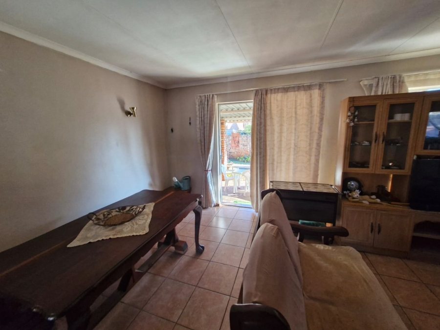 2 Bedroom Property for Sale in Doornpoort Gauteng