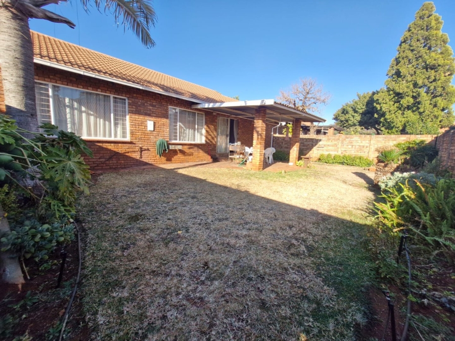 2 Bedroom Property for Sale in Doornpoort Gauteng