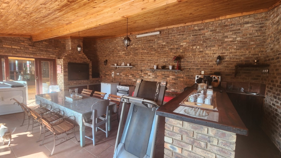 5 Bedroom Property for Sale in Doornpoort Gauteng