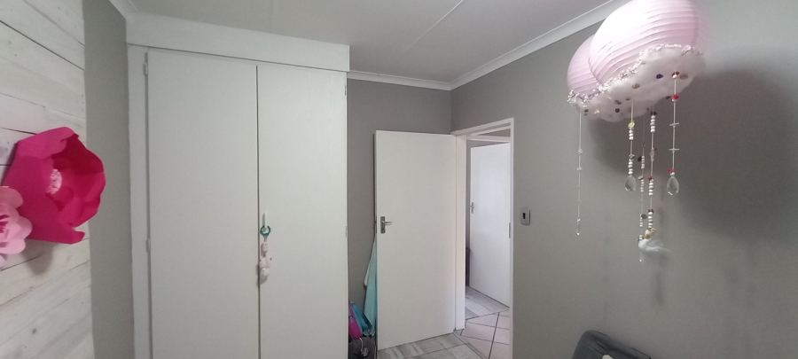 2 Bedroom Property for Sale in Annlin Gauteng