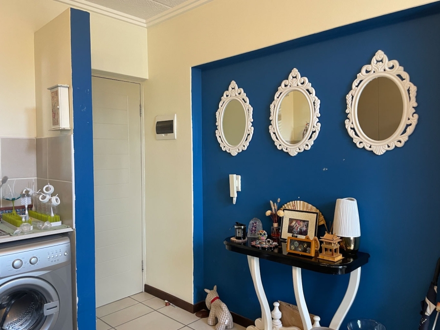 2 Bedroom Property for Sale in Bryanston Gauteng