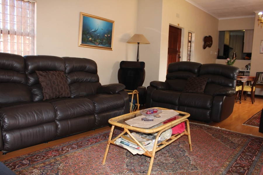 3 Bedroom Property for Sale in Buccleuch Gauteng