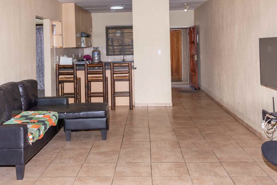 2 Bedroom Property for Sale in Vorna Valley Gauteng