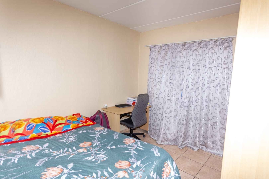 2 Bedroom Property for Sale in Vorna Valley Gauteng