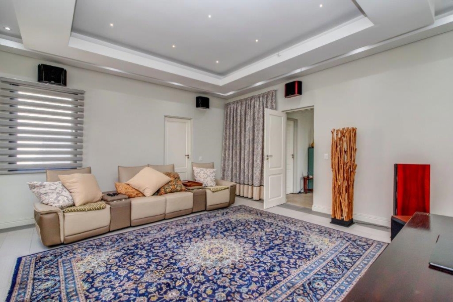 6 Bedroom Property for Sale in River Club Gauteng