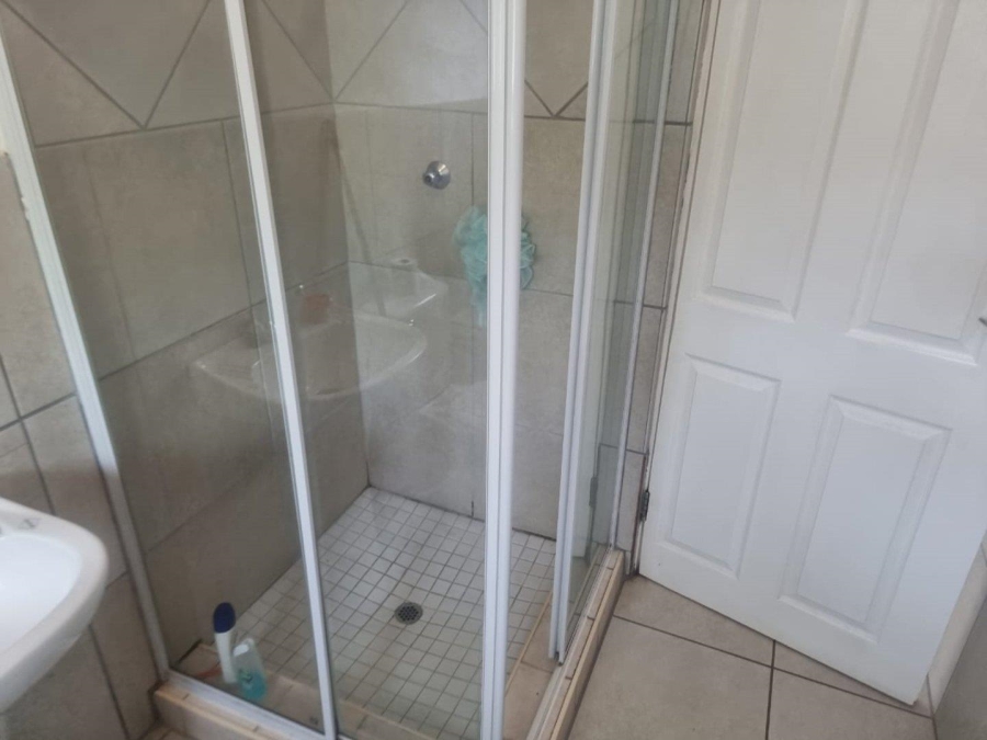 2 Bedroom Property for Sale in Sunninghill Gauteng