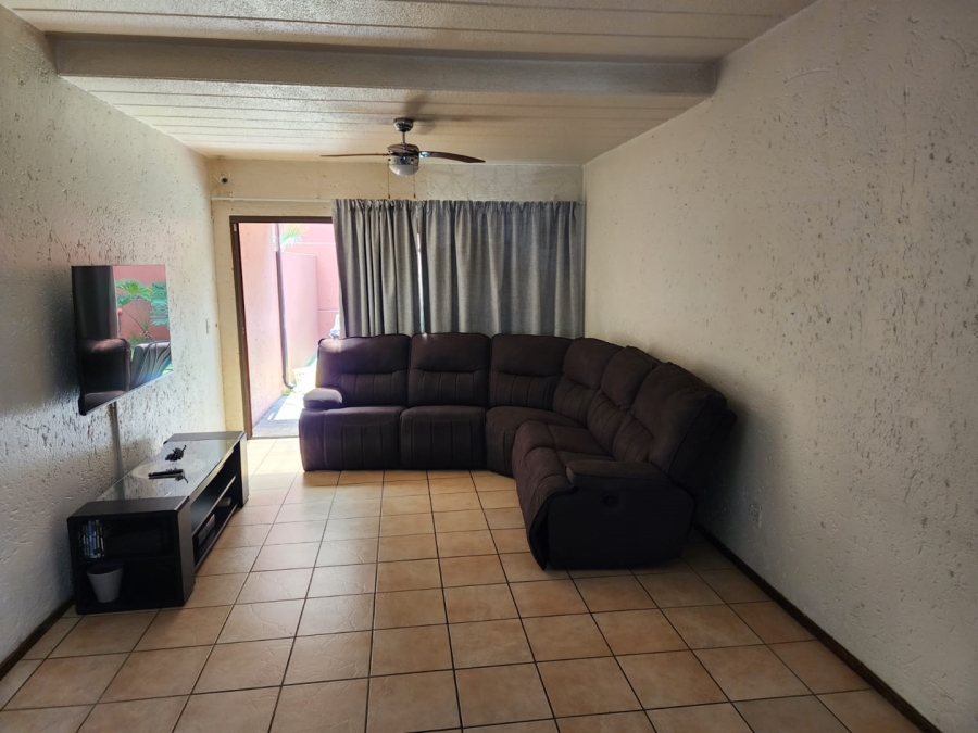 2 Bedroom Property for Sale in Sunninghill Gauteng