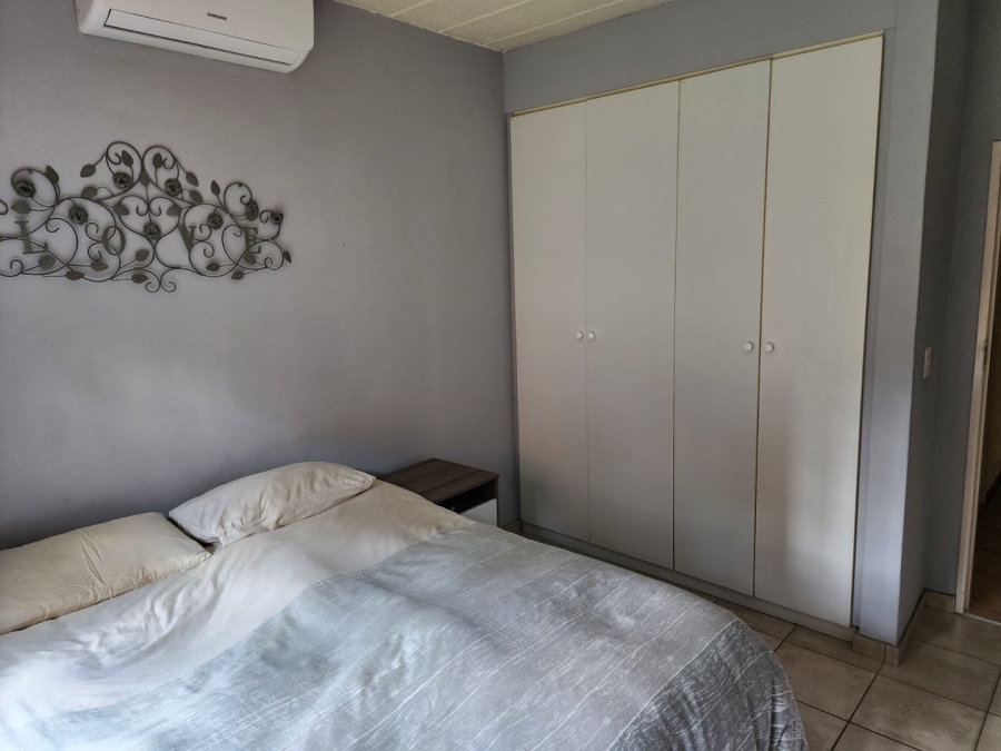 2 Bedroom Property for Sale in Sunninghill Gauteng