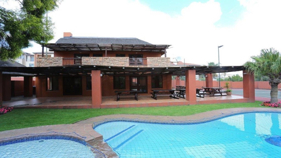 2 Bedroom Property for Sale in Sunninghill Gauteng