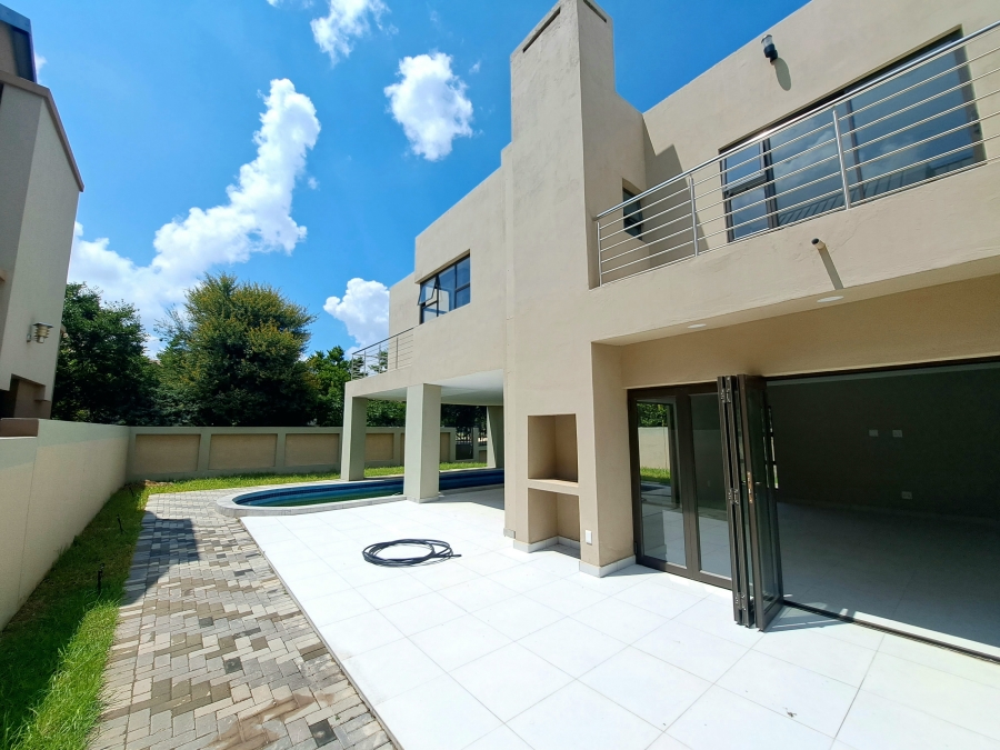 6 Bedroom Property for Sale in Glen Erasmia Gauteng