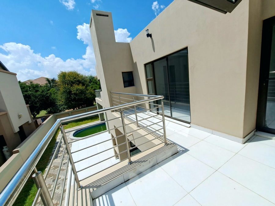 6 Bedroom Property for Sale in Glen Erasmia Gauteng