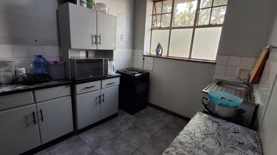 2 Bedroom Property for Sale in Sunnyside Gauteng