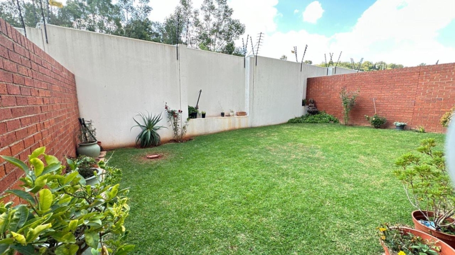 3 Bedroom Property for Sale in Oakdene Gauteng