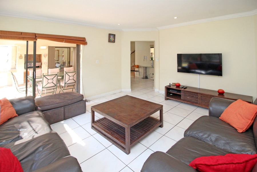 4 Bedroom Property for Sale in Glenhazel Gauteng