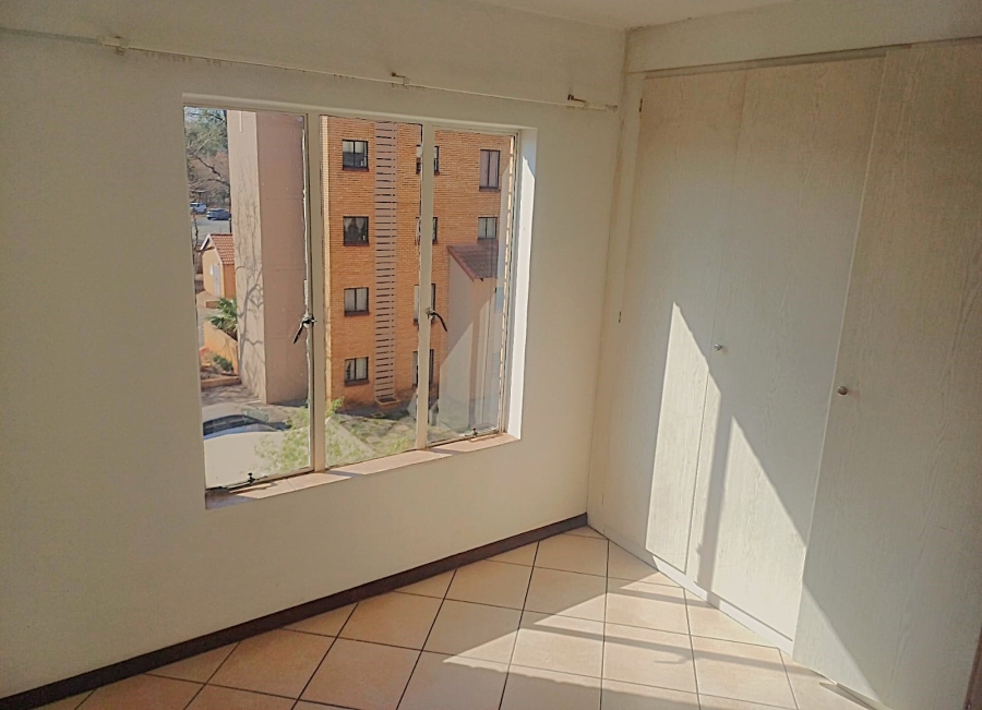 2 Bedroom Property for Sale in Die Hoewes Gauteng