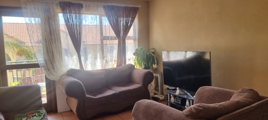 2 Bedroom Property for Sale in Sundowner Gauteng