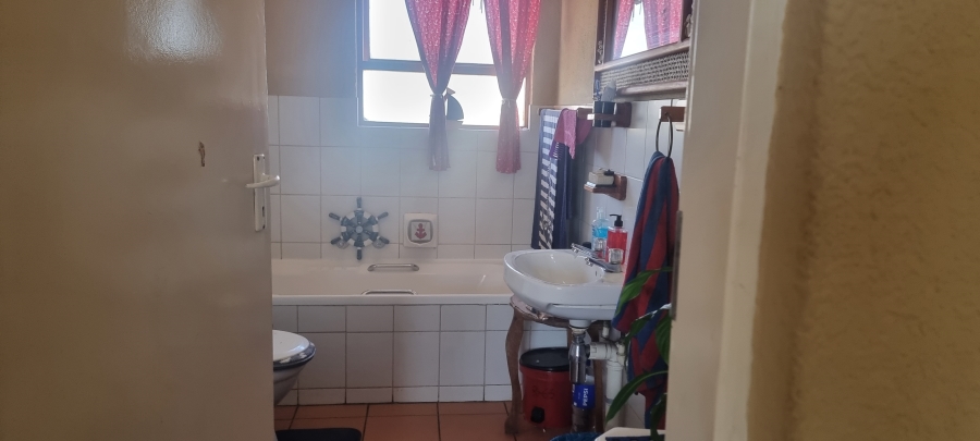 2 Bedroom Property for Sale in Sundowner Gauteng