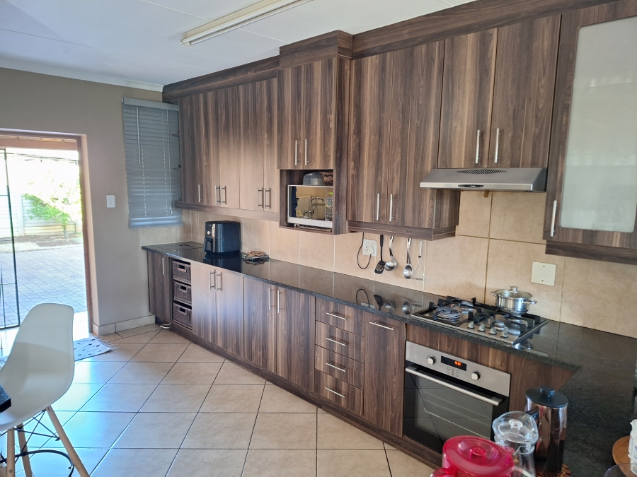 3 Bedroom Property for Sale in Rietfontein Gauteng