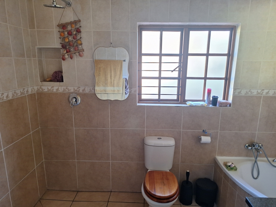 3 Bedroom Property for Sale in Rietfontein Gauteng